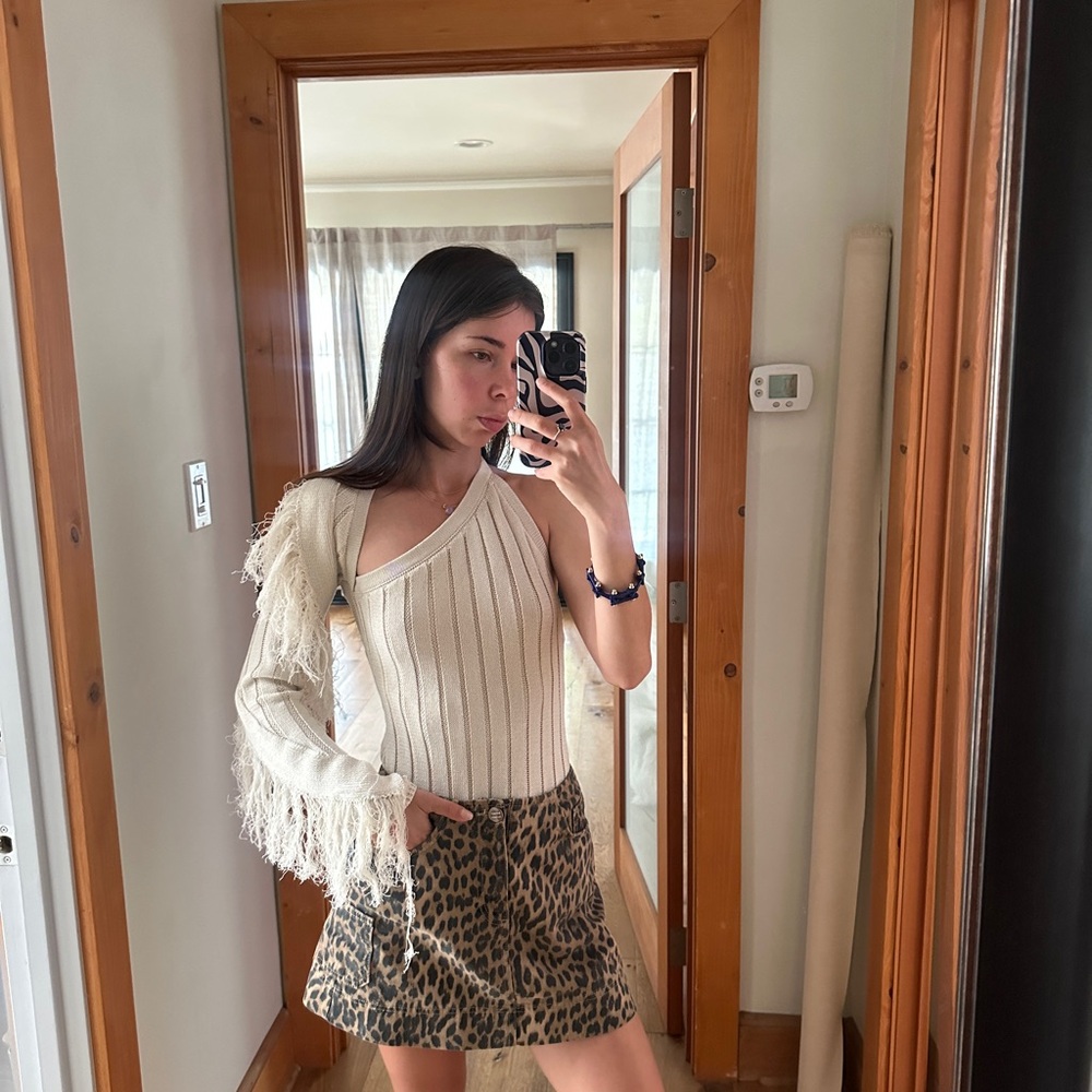 RUVE One-Shoulder Bodysuit